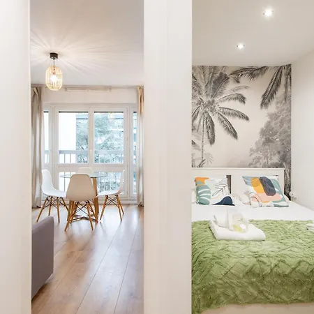 Amazing - Location Near The Metro, Modern Amenities And Style Appartement