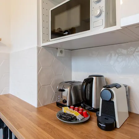 Apartment Amazing - Location Near The Metro, Modern Amenities And Style